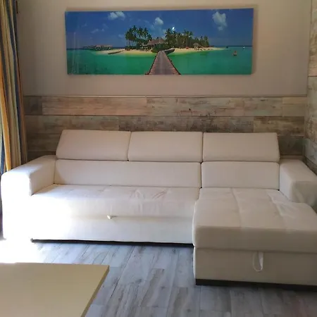 Cosy Aircon Bungalow *