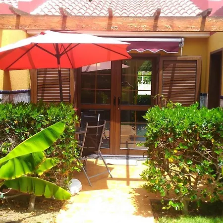 Cosy Aircon Bungalow