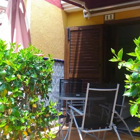 Cosy Aircon Bungalow