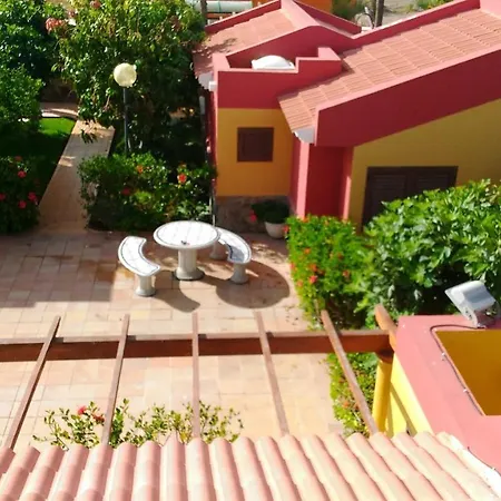 Cosy Aircon Bungalow *